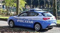 Arezzo, controlli della polizia nelle aree sensibili della città. Identificate 69 persone