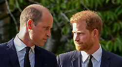 William e Harry, un battesimo per le prove di pace. Riconciliazione o teatrino reale? E il trasloco da 20 milioni infastidisce gli inglesi