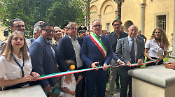 Inaugurata Cortonantiquaria: via ai giorni della bellezza. Al taglio del nastro Sileri