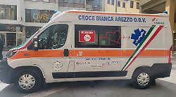 Ladri rubano nell'ambulanza tablet e strumenti per il soccorso. La Croce Bianca: "Gesto grave"