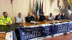 Torna la Scalata al Castello: di corsa lungo le vie del centro di Arezzo.  Sport, tradizione e spettacolo: 300 atleti al via
