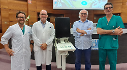 Un nuovo ecografo per le sale operatorie dell'ospedale di Arezzo. Donazione del Calcit