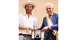 Pegaso d'oro della Regione Toscana a Jovanotti che lancia un appello per la pace