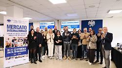 Ad Arezzo c'è il Mercato Internazionale. Il giro del mondo in 300 stand