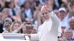 L'abbraccio di Arezzo a Papa Leone: 1.600 fedeli in piazza San Pietro per il Giubileo delle Diocesi toscane