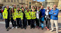 Lezioni di primo soccorso in Piazza Grande. Cittadini, studenti e volontari protagonisti dell'iniziativa Restart della Asl Tse