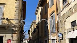 Arezzo, ecco le prime luminarie aspettando l'accensione della Città del Natale