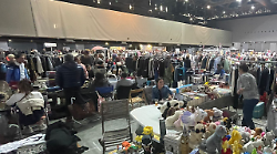 Il Mercato delle pulci di Arezzo è diventato grande: oltre 20 mila visitatori 