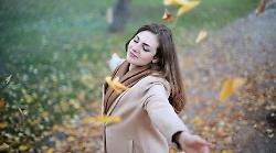 L'autunno si fa sentire tra vento e pioggia. Brusco calo delle temperature