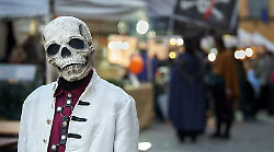 La città di Halloween, il borgo si trasforma tra fuoco, magia e leggende. Tre giorni di eventi