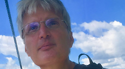 Roberto Fiorini: "Il mio Giardino delle Idee: in 18 anni 234 scrittori e nessun selfie"