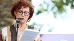 Alessandra Bedino: "Da bambina vidi Gassman e a 12 anni iniziai la scuola di teatro, a 17 il gruppo indipendente". La carriera e i progetti