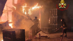 Le fiamme non fermano la produzione, la Mb Elettronica torna a pieno ritmo in sole due settimane