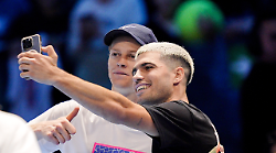 Sinner contro Alcaraz, ecco chi vince secondo i bookmaker. Ma prima ci sono le semifinali. Solo una formalità? Polemiche sugli orari