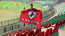 Gabriele Terziani, il tifoso solitario che segue l'Arezzo quando le trasferte sono vietate