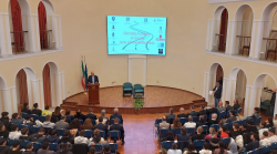 Incidenti stradali, studenti in prefettura a tu per tu con le forze dell'ordine per riflettere sui comportamenti di guida da correggere 