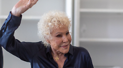 E' morta Ornella Vanoni, voce delicata della musica italiana. Aveva 91 anni, fatale un malore nella sua casa di Milano 