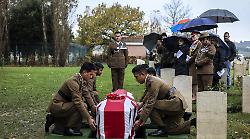 Arezzo, soldato della Seconda Guerra mondiale ritrovato a Catenaia sepolto al cimitero di Indicatore