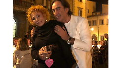 "Ornella Vanoni, quella serata magica in Piazza Grande. Le canzoni, la solidarietà, l'ironia", Beppe Sugar Angiolini ricorda