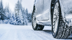 Gomme invernali e catene da neve: tutto quello che dice la legge e come evitare sanzioni fino a 345 euro