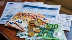 La retribuzione degli aretini è più bassa della media regionale e nazionale. Pensioni tra le più leggere in Toscana