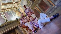 La maglia amaranto si trasforma nella casacca dell'Allegoria della Vittoria Spirituale. Ecco come l'Arezzo affronter&agrave; il Pineto