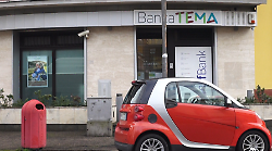 Esce dal carcere dopo aver scontato la pena per omicidio e va a rapinare le banche armato di coltello: arrestato