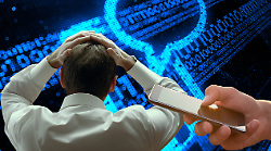 La truffa via telefono, in Toscana sgominata la banda dei messaggi per spillare soldi. Ogni giorno migliaia di Sms. 17 indagati