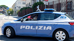 Arezzo passata al setaccio dalla polizia, arrestato spacciatore con la cocaina in tasca