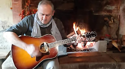 Luca Lanzi: "Cos&igrave; Patti Smith incontr&ograve; la Casa del Vento e inizi&ograve; la collaborazione". Il chitarrista e cantante racconta musica e impegno sociale