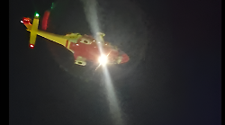 Donna investita da un'auto nei pressi della rotatoria di Olmo, trasportata in elicottero a Siena