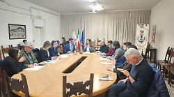 Punto nascita, sindaci e dg Asl Torre: un piano di informazione e supporto per raggiungere i 500 parti nel 2026 e salvarlo