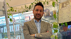 Il mercato dei sex toys compie 30 anni ad Arezzo. Il titolare de La Dolce Vita: "Clienti fino a 91 anni"