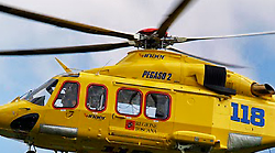 Due minorenni feriti nello scontro tra motorino e auto