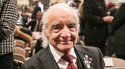 Morto Antonino Zichichi, il fisico aveva 96 anni. Lo scienziato che sfid&ograve; le superstizioni