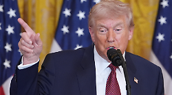 Schiaffone a Donald Trump. Sei deputati del suo partito gli votano contro e la Camera blocca i dazi al Canada