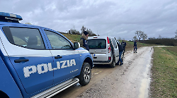 Ladro in fuga dopo furto ferito dal poliziotto con un colpo di pistola dimesso dall'ospedale e rinchiuso in carcere