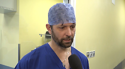 Paziente operato alla schiena, intervento in diretta. Al Cct convegno internazionale sulla chirurgia vertebrale robotica