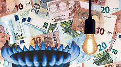 Stangata per le famiglie di Arezzo su luce e gas: bollette alle stelle. Ogni anno oltre 2.100 euro di spesa