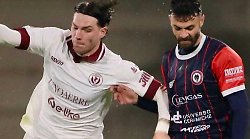 L'Arezzo vince a Campobasso e continua la corsa verso la B. Ma l'Ascoli batte il Ravenna e non molla