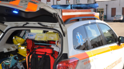 Violento incidente stradale in via Cimabue, ferita una donna. Trasportata al San Donato