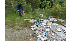 Stop alla produzione di formaggio per carenze igieniche e sigilli all'azienda agricola con 250 metri cubi di rifiuti speciali