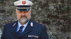 Il comandante Poponcini va in pensione: "Grazie aretini, &egrave; stato un onore". Ultimo giorno in divisa