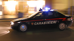 Progettava una strage a scuola: un 17enne arrestato in Umbria. Perquisizioni anche ad Arezzo