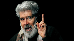 Alessandro Benvenuti in scena a Laterina presenta Pillole di me