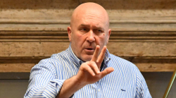 Bandecchi: "Prima istanza di fallimento". La Ternana ora spera di evitare l'esclusione dal campionato e per l'Arezzo si complica la scorciatoia verso la B