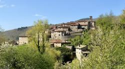 A 23 anni salva il borgo dei nonni con una mostra fotografica