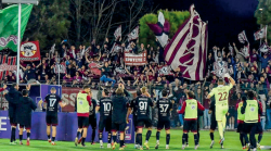 Arezzo - Torres, domenica la sfida. Il capitano Chiosa: "Cuore e anima per conquistare la serie B"