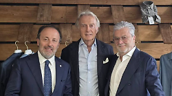 Luca Cordero di Montezemolo in visita alla Camiceria Alessandro Gherardi. Il sindaco: "Protagonista della vita industriale del Paese"