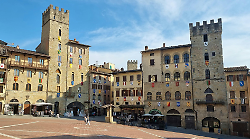 Arezzo protagonista su Rai Storia stasera luned&igrave; 11 maggio. Dalle origini etrusche ai giorni nostri